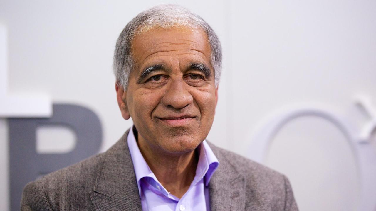 Mojib Latif, deutscher Meteorologe, Klimaforscher, Hochschullehrer und Autor. Mojib Latif, deutscher Meteorologe, Klimaforscher, Hochschullehrer und Autor.