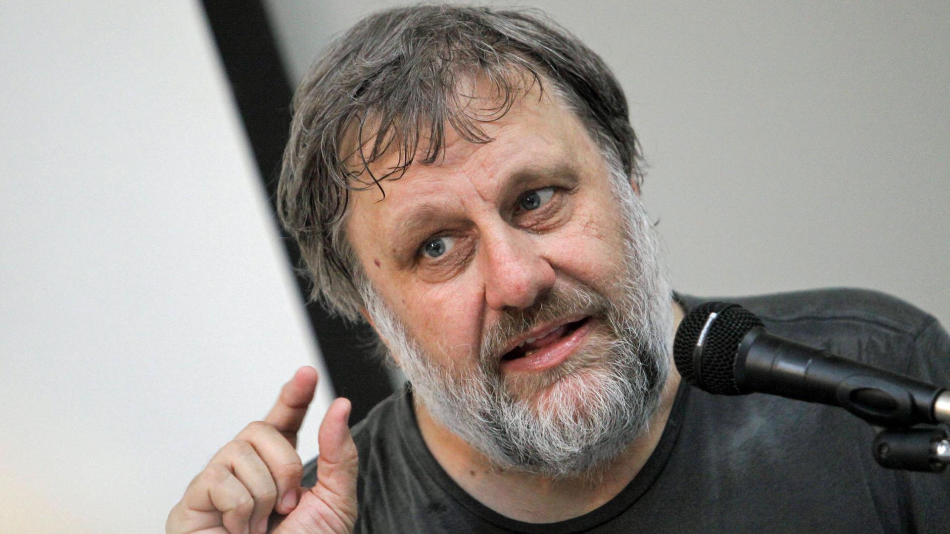 Der slowenische Philosoph Slavoj Zizek bei einem Vortrag in der russischen Hauptstadt Moskau, aufgenommen am 20.08.2012. Der slowenische Philosoph Slavoj Zizek bei einem Vortrag in der russischen Hauptstadt Moskau, aufgenommen am 20.08.2012.