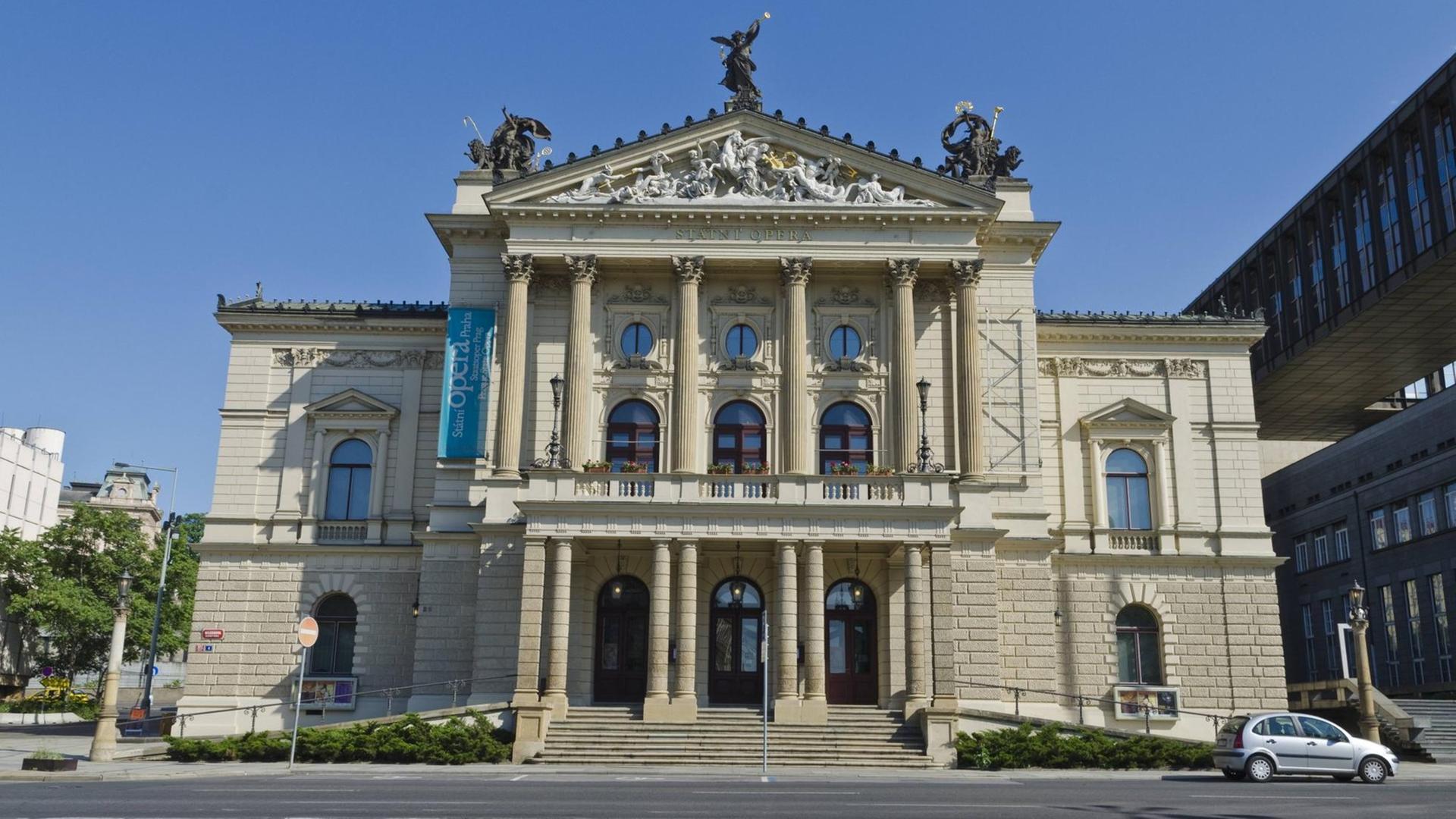 Außenansicht der Prager Staatsoper Außenansicht der Prager Staatsoper