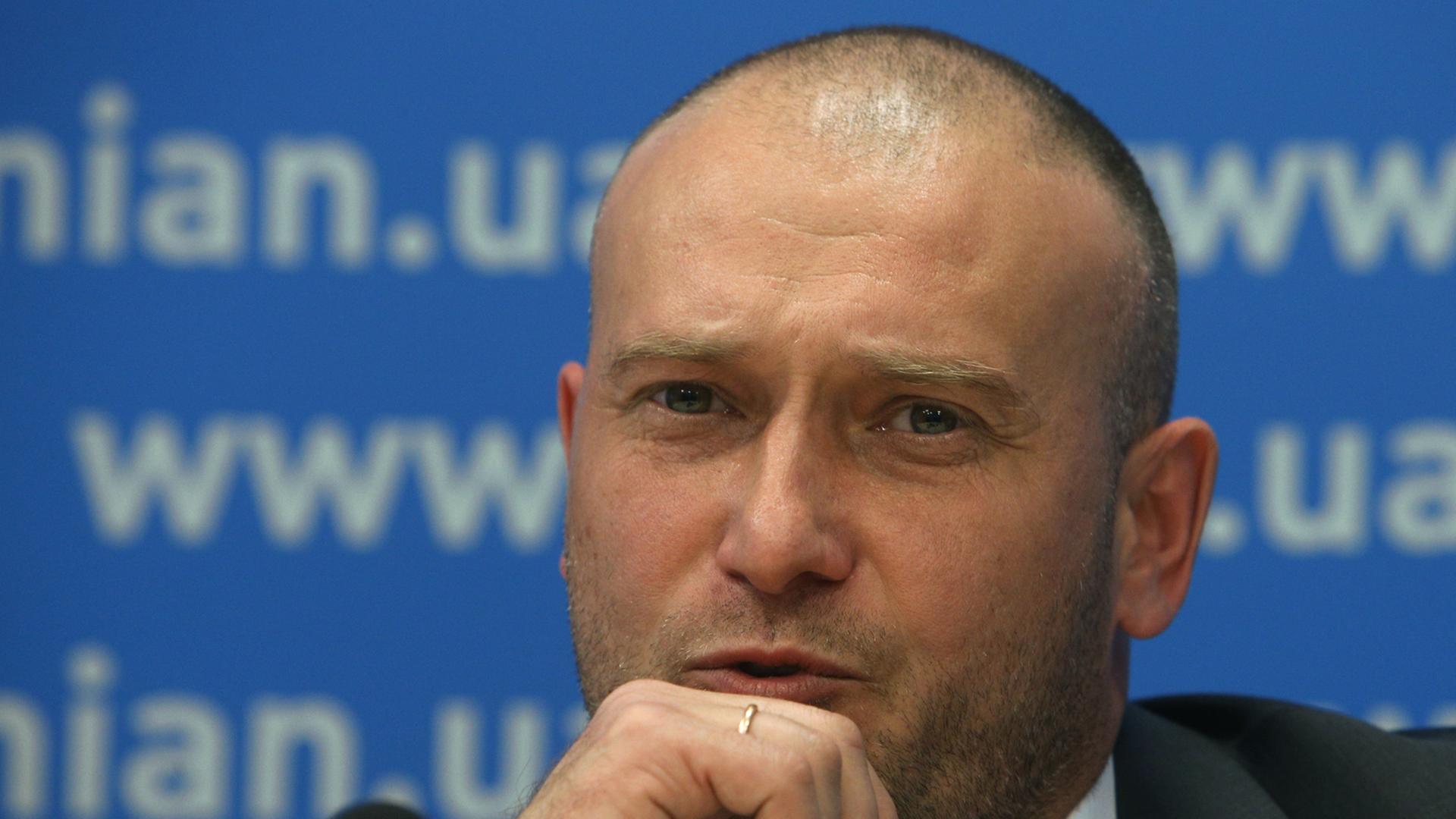 Der Anführer des Rechten Sektors in der Ukraine, Dmitri Jarosch, bei einer Pressekonferenz Der Anführer des Rechten Sektors in der Ukraine, Dmitri Jarosch, bei einer Pressekonferenz