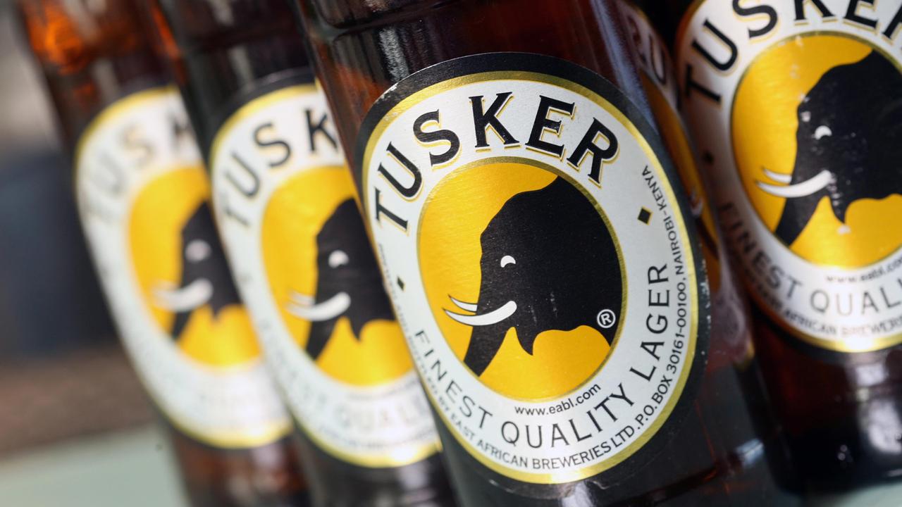 "Tusker" ist ein bekanntes Bier aus Kenia. "Tusker" ist ein bekanntes Bier aus Kenia.