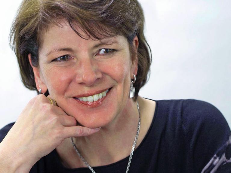 Porträtfoto Viola Taube von der gleichnamigen Buchhandlung in Nordhorn