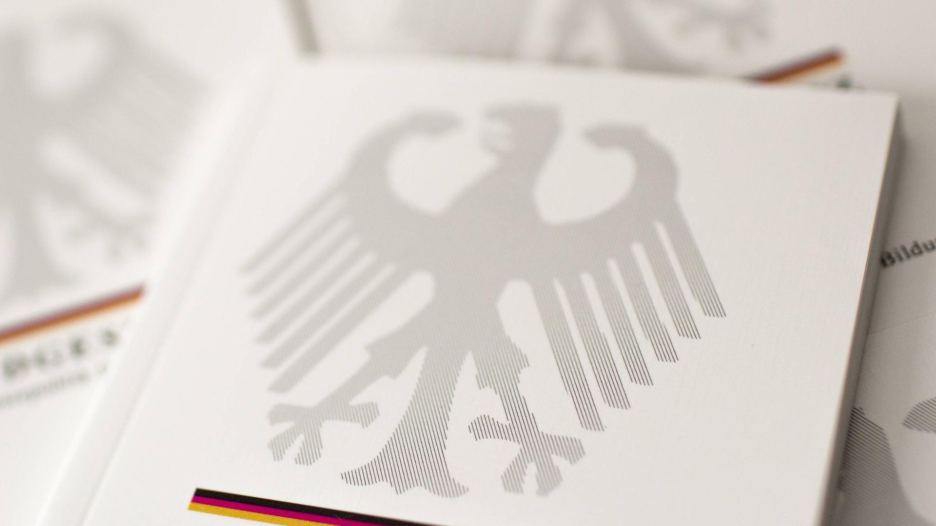 Ein Buch zum Deutschen Grundgesetz. Ein Buch zum Deutschen Grundgesetz.
