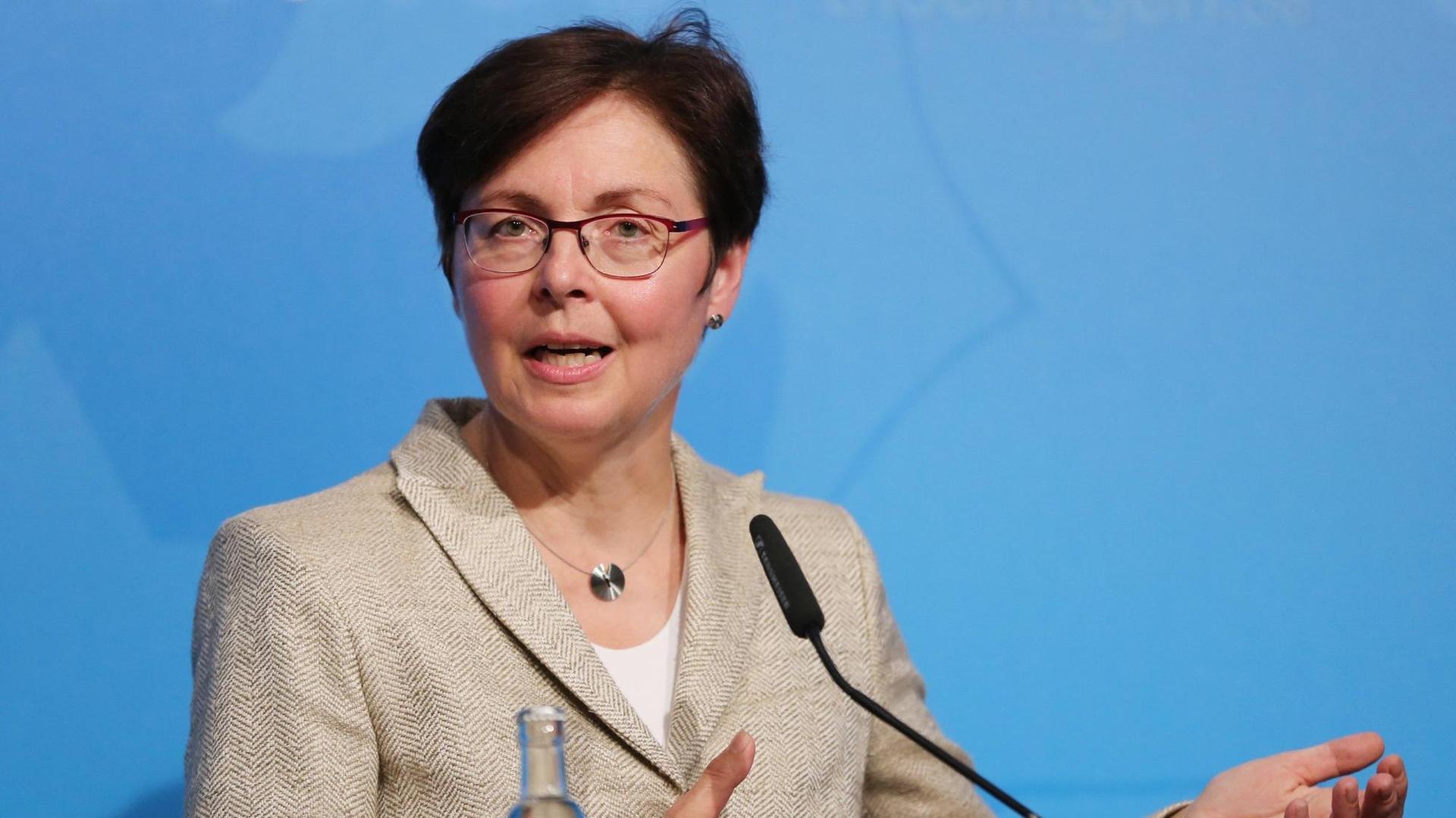 Die thüringische Finanzministerin Heike Taubert (SPD) Die thüringische Finanzministerin Heike Taubert (SPD)