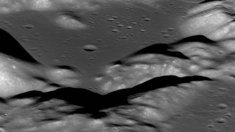 Das Tal von Taurus-Littrow, in dem Apollo 17 gelandet ist – aufgenommen vom Lunar Reconnaissance Orbiter Das Tal von Taurus-Littrow, in dem Apollo 17 gelandet ist – aufgenommen vom Lunar Reconnaissance Orbiter