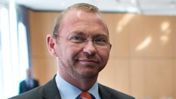 Frank Werneke, stellvertretender Vorsitzender der Vereinten Dienstleistungsgewerkschaft, besser bekannt als Verdi. Frank Werneke, stellvertretender Vorsitzender der Vereinten Dienstleistungsgewerkschaft, besser bekannt als Verdi.