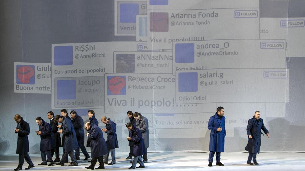 Verdis "Simon Boccanegra" Bei den Salzburger Festspiele 2019: Antonio Di Matteo (Pietro), André Heyboer (Paolo Albiani, Ensemble auf der Bühne