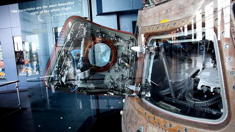 Apollo 16-Kommandokapsel im US Space & Rocket Center in Huntsville, Alabama Apollo 16-Kommandokapsel im US Space & Rocket Center in Huntsville, Alabama