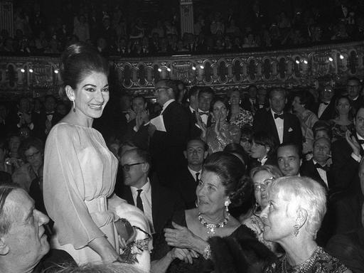 Maria Callas bei derPremiere "Barbier von Sevilla" in Paris am Odeon Theater am 5.1.1966