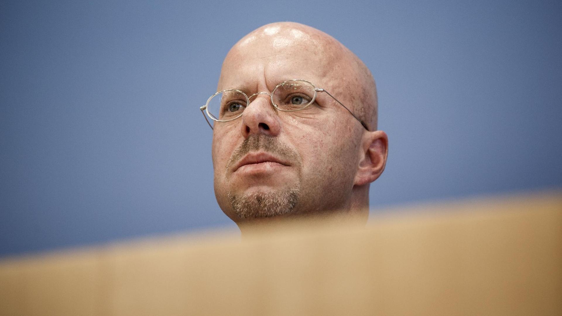 Porträt vom AFD Politiker Andreas Kalbitz. Porträt vom AFD Politiker Andreas Kalbitz.
