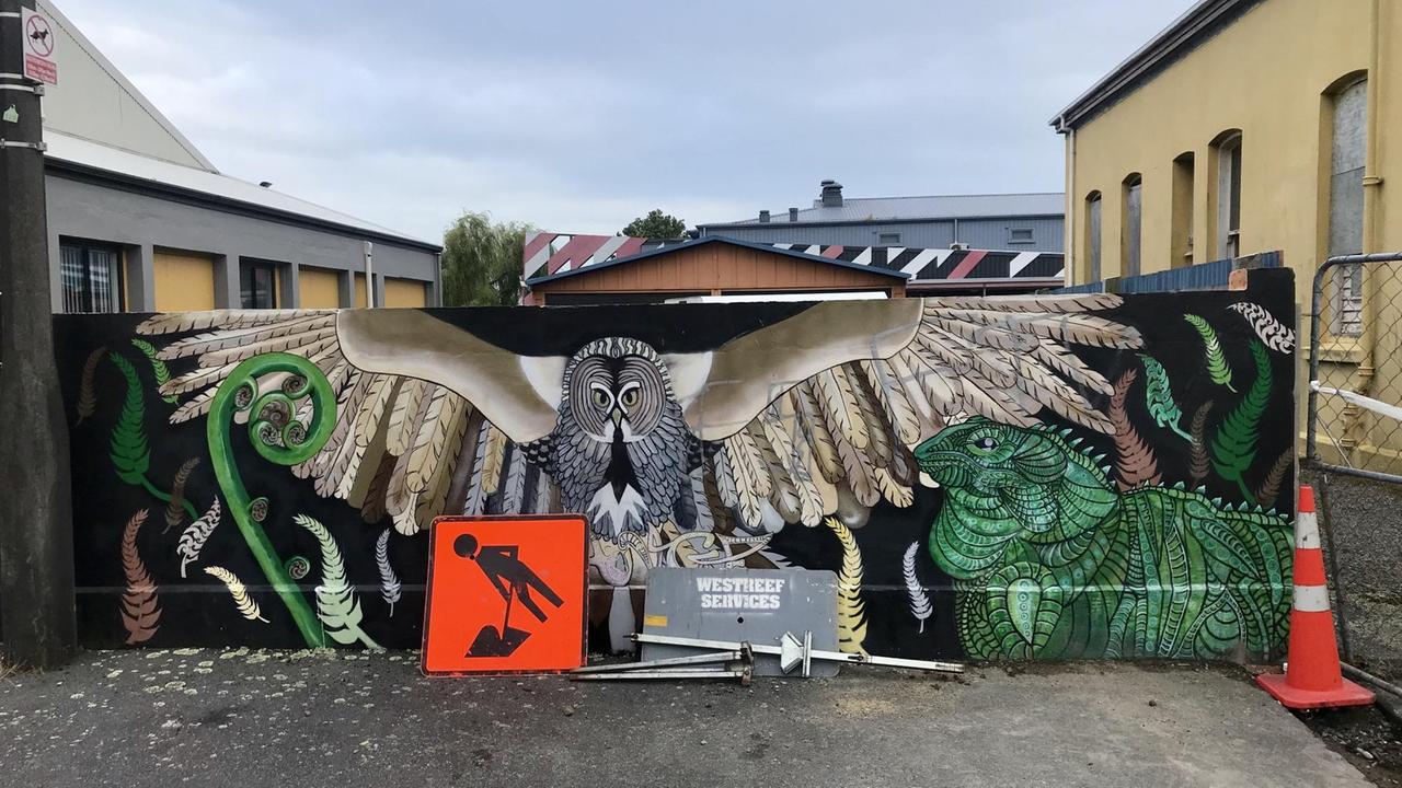 Streetart aus Westport auf der Südinsel Neuseelands. Streetart aus Westport auf der Südinsel Neuseelands.