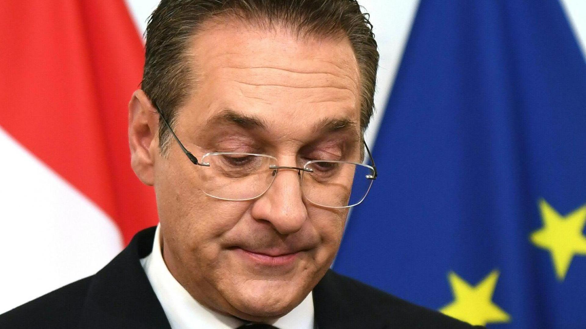 Heinz Christian Strache (FPÖ) während einer Pressekonferenz zur Zukunft der Koalition nach dem Veröffentlichen des "Ibiza - Videos" am Samstag, 18. Mai 2019 im Bundeskanzleramt in Wien. Heinz Christian Strache (FPÖ) während einer Pressekonferenz zur Zukunft der Koalition nach dem Veröffentlichen des "Ibiza - Videos" am Samstag, 18. Mai 2019 im Bundeskanzleramt in Wien.