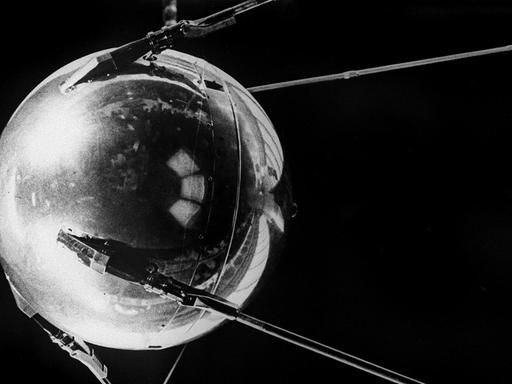 Ein Bild von Sputnik 1, dass die Sowjetunion zu dessen Start am 4.10.1957 verbreitete.