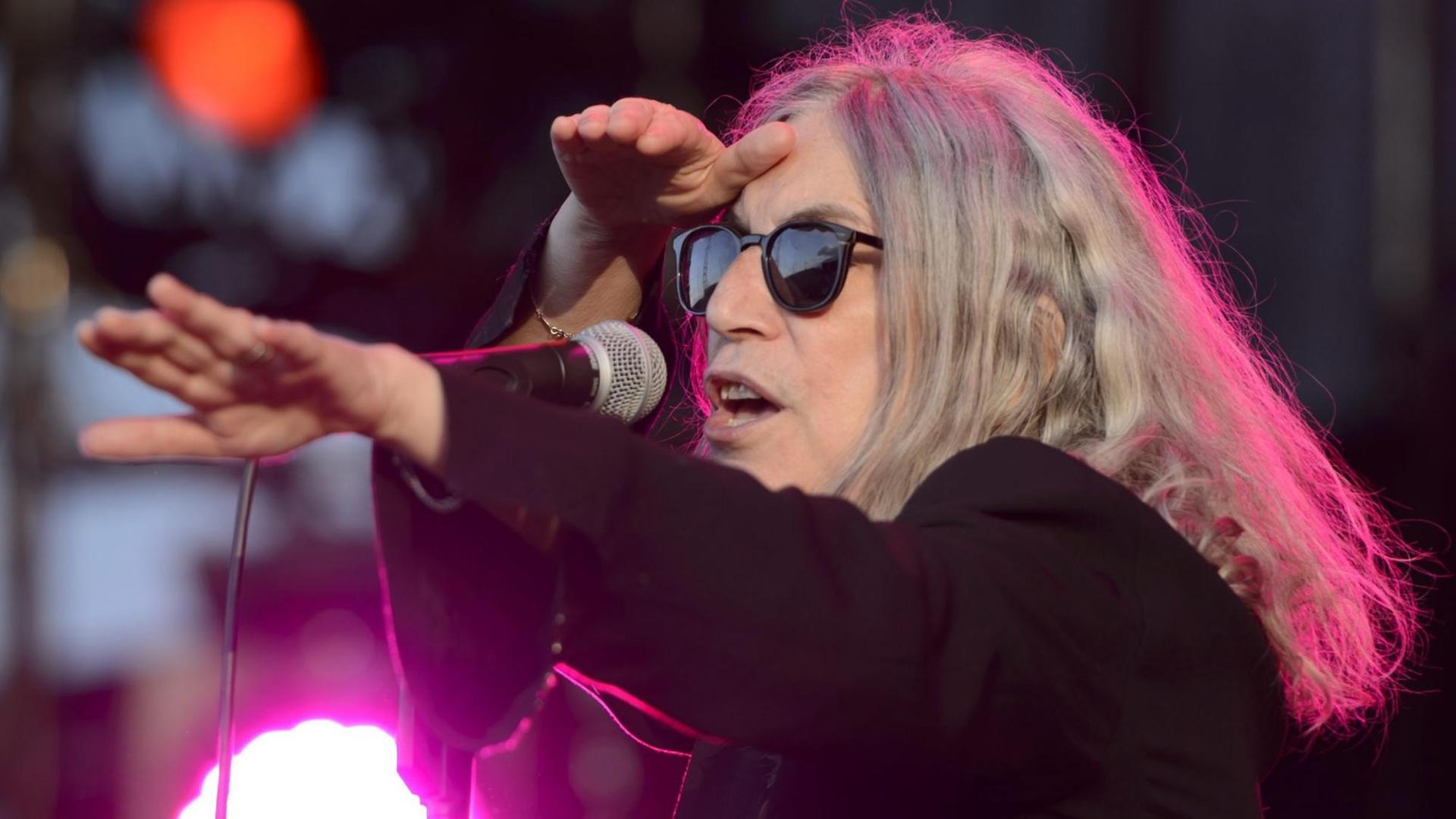 Die US-Sängerin Patti Smith auf dem 40. Paleo Festival in Nyon, Schweiz. Die US-Sängerin Patti Smith auf dem 40. Paleo Festival in Nyon, Schweiz.