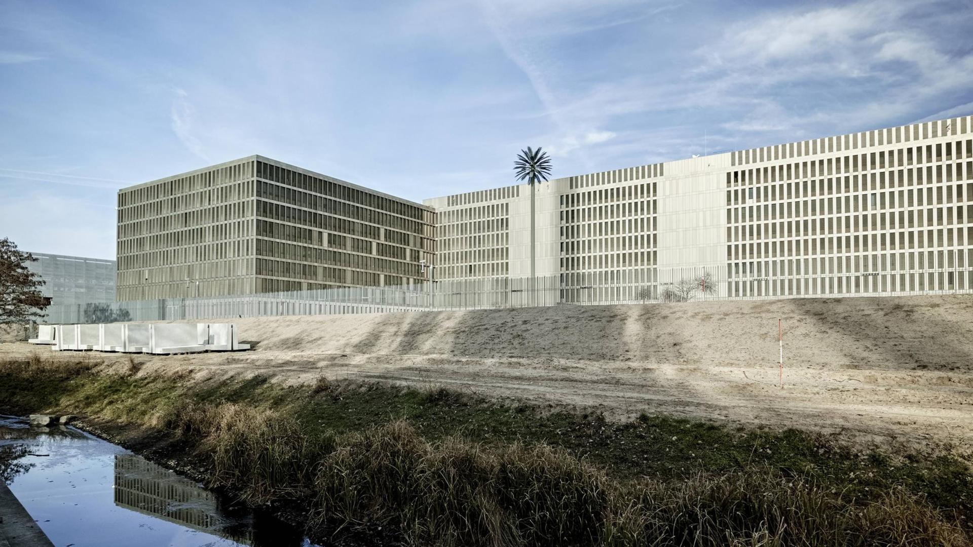 Die Zentrale des Bundesnachrichtendienstes in Berlin Die Zentrale des Bundesnachrichtendienstes in Berlin