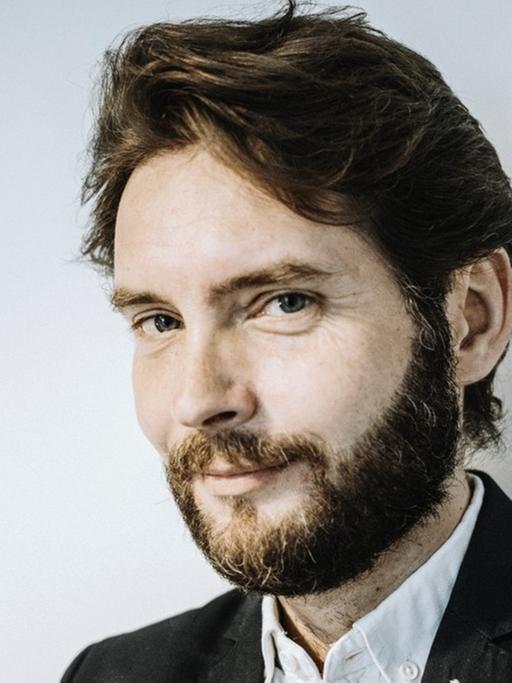 Der belarussische Schriftsteller Viktor Martinowitsch.
