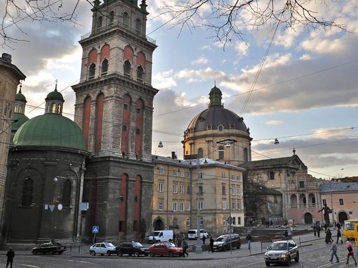 Straße in der westukrainischen Stadt Lviv (Lemberg)