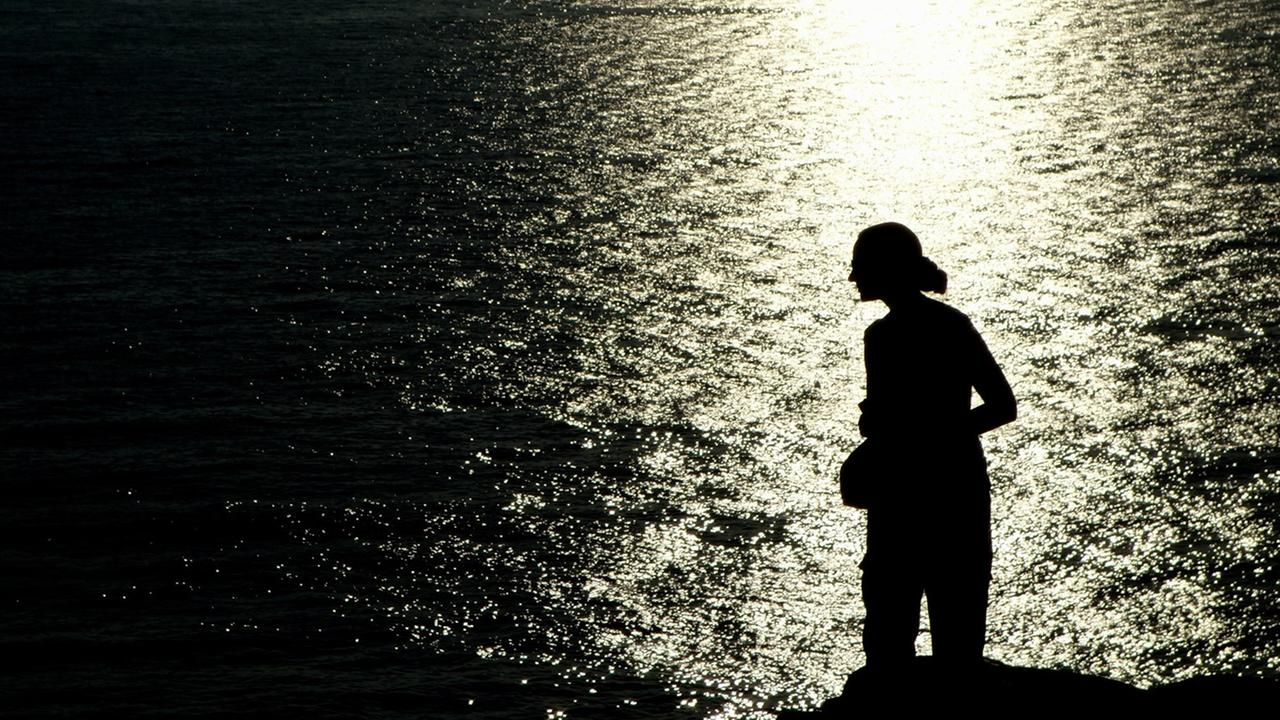 Schatten einer Frau am Meer vom 11.08.2014