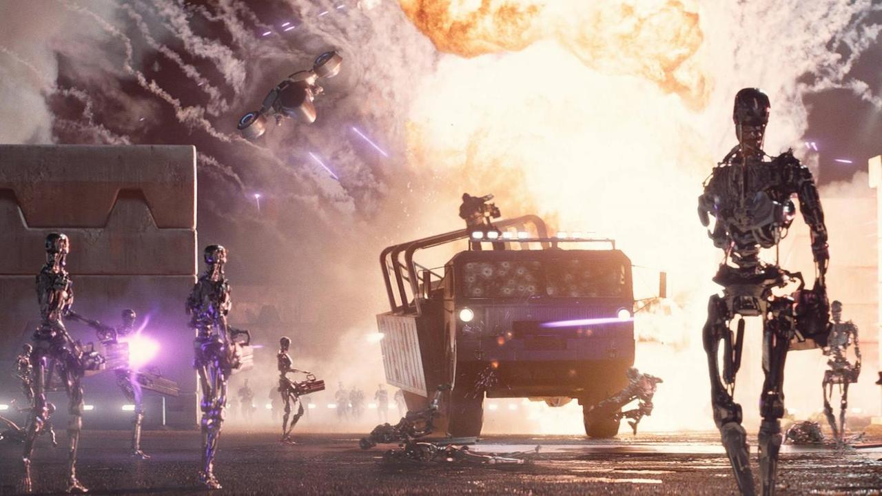 Die Cyberwar-Apokalypse im Film: Szene aus "Terminator Genisys" Die Cyberwar-Apokalypse im Film: Szene aus "Terminator Genisys"