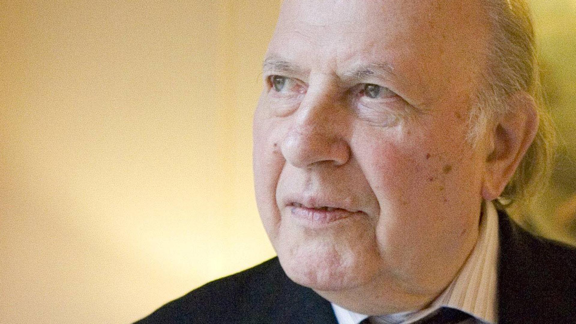 Der Schriftsteller Imre Kertesz Der Schriftsteller Imre Kertesz