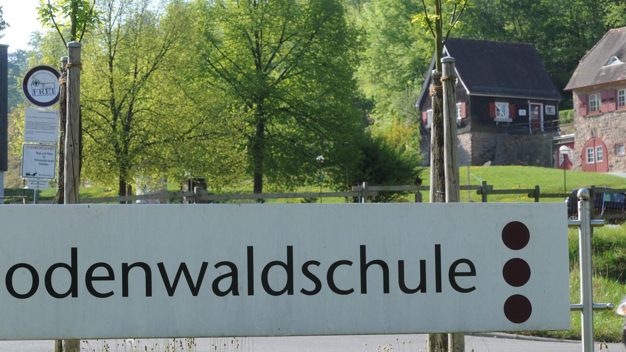 Weiter massiv in der Kritik: Die Odenwaldschule (OSO) in Ober-Hambach bei Heppenheim. Weiter massiv in der Kritik: Die Odenwaldschule (OSO) in Ober-Hambach bei Heppenheim.