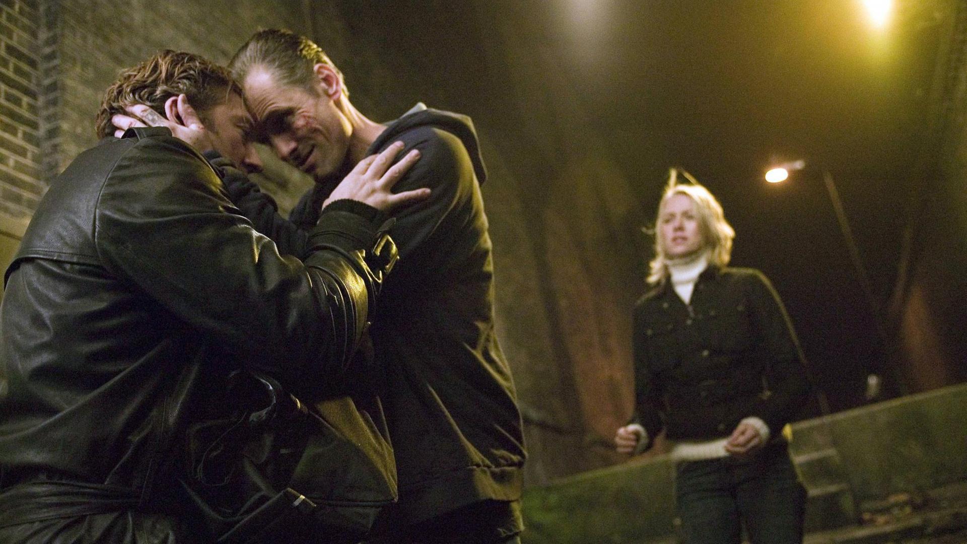 Vincent Cassel, Viggo Mortensen und Naomi Watts in einer Filmszene von "Eastern Promises", der im Milieu der Russenmafia in London spielt. Vincent Cassel, Viggo Mortensen und Naomi Watts in einer Filmszene von "Eastern Promises", der im Milieu der Russenmafia in London spielt.