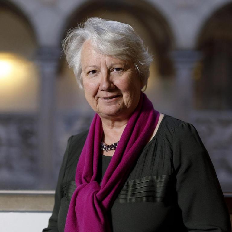 Porträt von Annette Schavan.