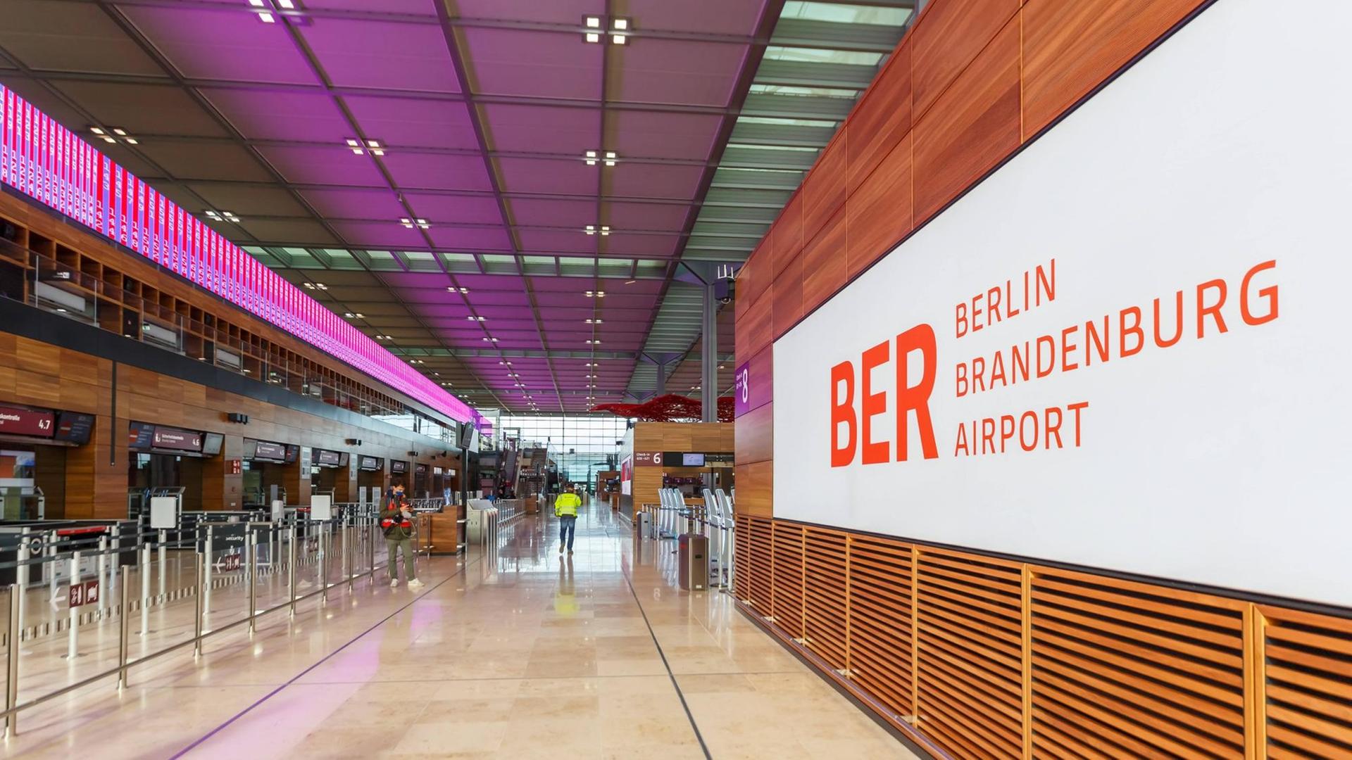 Flughafen Berlin Brandenburg BER Willy Brandt Airport, Terminal 1. Flughafen Berlin Brandenburg BER Willy Brandt Airport, Terminal 1.