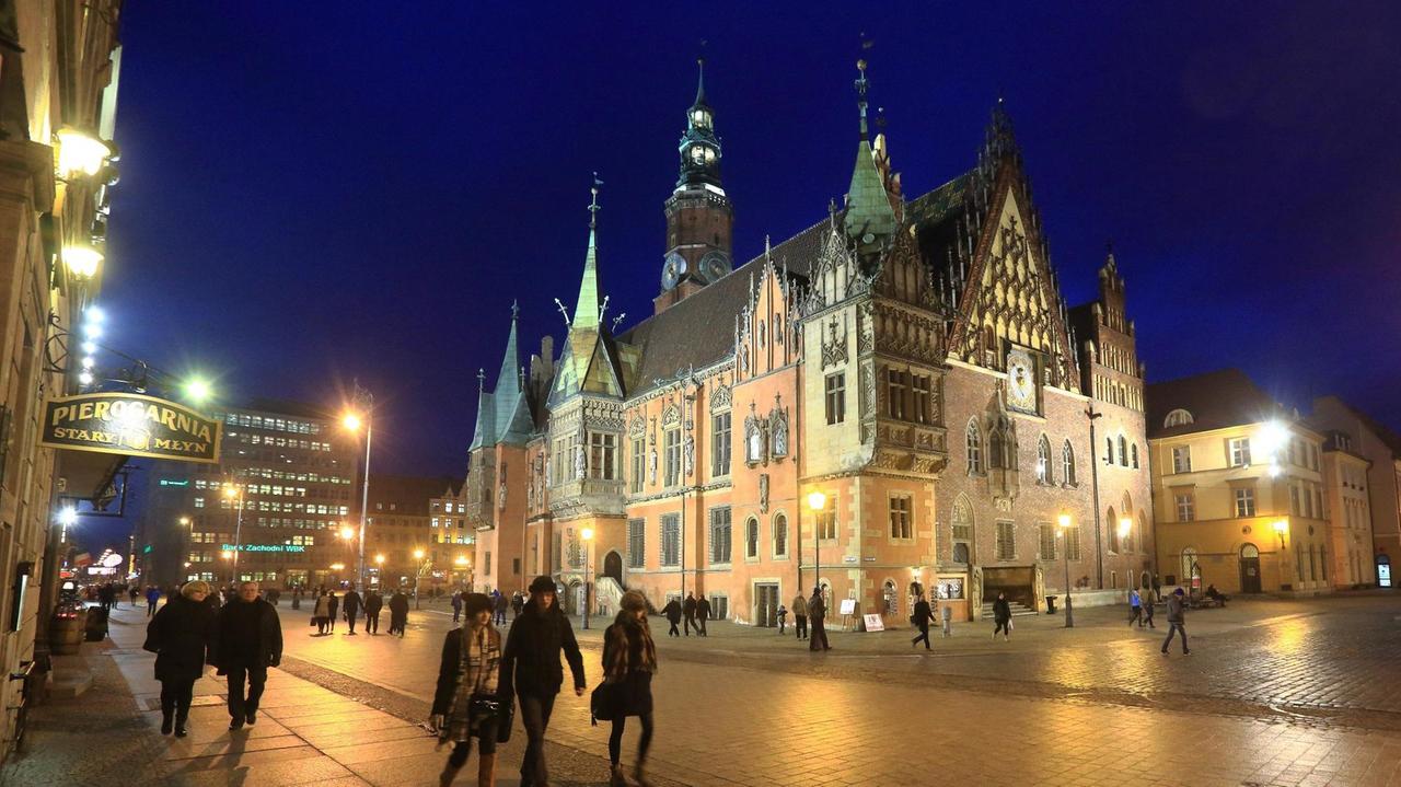 Das Alte Rathaus am Marktplatz in Breslau Das Alte Rathaus am Marktplatz in Breslau