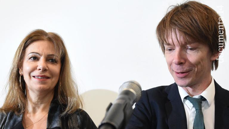 Documenta-Leiter Adam Szymczyk und Katerina Koskina, Leiterin des Nationalen Museums für Zeitgenössische Kunst (EMST) in Athen, auf einer Pressekonferenz im Fridericianum in Kassel (Hessen). Die beiden stellten ein gemeinsames Projekt für die documenta 14 vor, das am 8. April in Athen und am 10. Juni in Kassel eröffnet wird. Documenta-Leiter Adam Szymczyk und Katerina Koskina, Leiterin des Nationalen Museums für Zeitgenössische Kunst (EMST) in Athen, auf einer Pressekonferenz im Fridericianum in Kassel (Hessen). Die beiden stellten ein gemeinsames Projekt für die documenta 14 vor, das am 8. April in Athen und am 10. Juni in Kassel eröffnet wird.