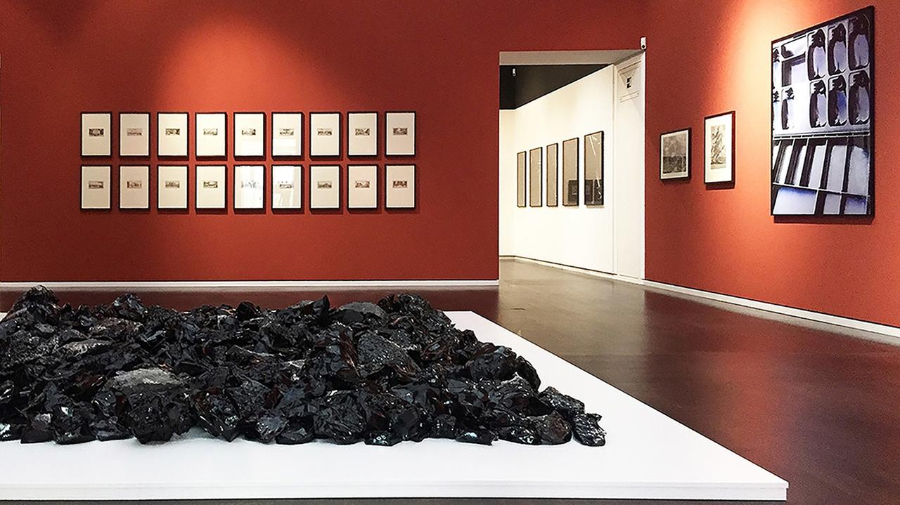 Installationsansicht, Wallraf Richartz Museum, Köln. Installationsansicht, Wallraf Richartz Museum, Köln.