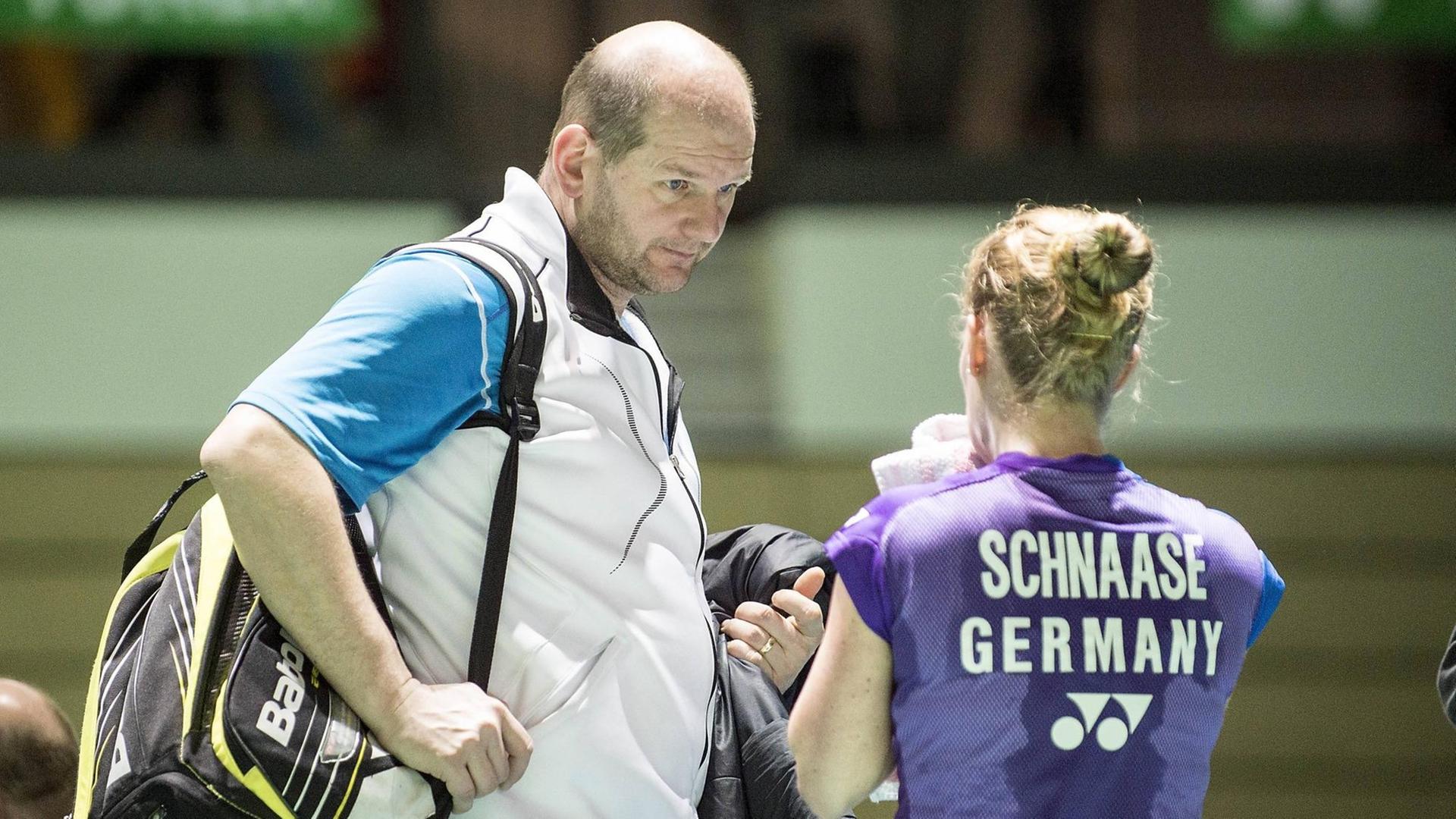 Der frühere Badminton-Chefbundestrainer Holger Hasse mit Karin Schnaase. Der frühere Badminton-Chefbundestrainer Holger Hasse mit Karin Schnaase.