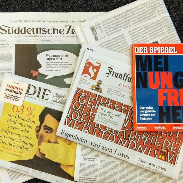 Zeitungstitel zum Thema "Meinungsfreiheit": Die "Süddeutsche Zeitung" vom 25.10.2019,  "Die Zeit" vom 30.10.2019, "Der Spiegel" vom 02.11.2019 und die "Frankfurter Allgemeine Sonntagszeitung" vom 03.11.2019