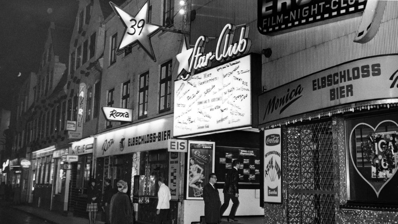 Eingang zum legendären "Star-Club" auf der Großen Freiheit in Hamburg-St. Pauli im Jahr 1964