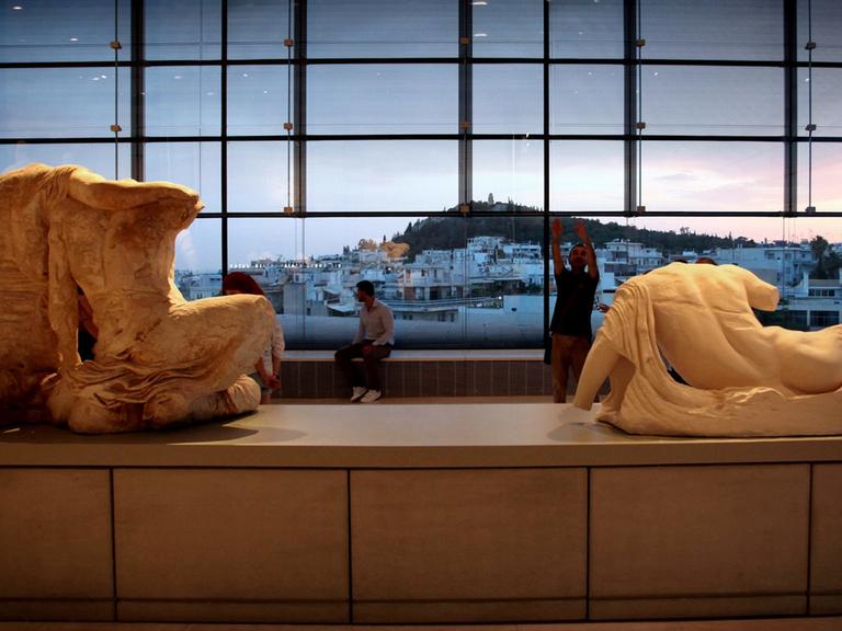 Blick aus dem Akropolis Museum über die griechische Hauptstadt Athen, aufgenommen am 19.5.2018, dem International Museum Day