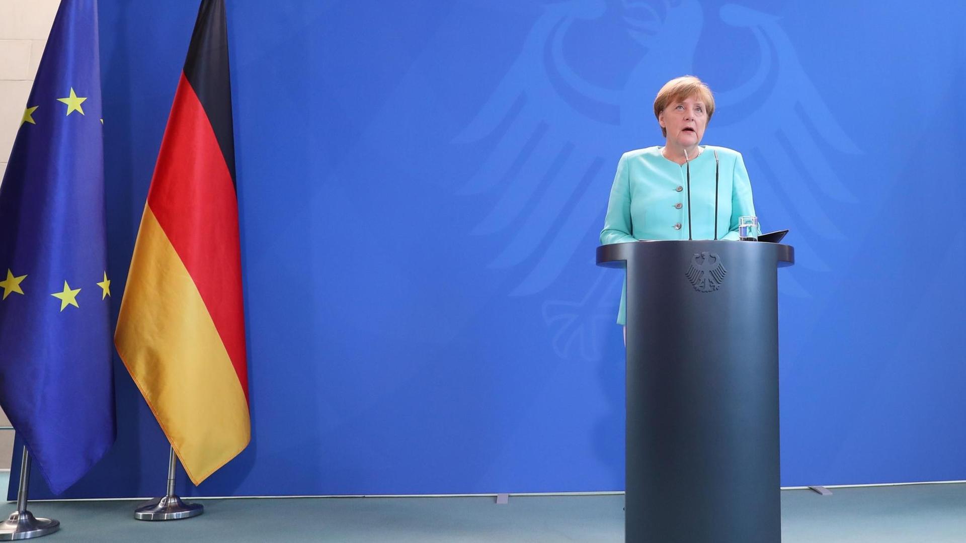 Bundeskanzlerin Angela Merkel (CDU) gibt am 24.06.2016 im Bundeskanzleramt in Berlin eine Erklärung ab. Bundeskanzlerin Angela Merkel (CDU) gibt am 24.06.2016 im Bundeskanzleramt in Berlin eine Erklärung ab.