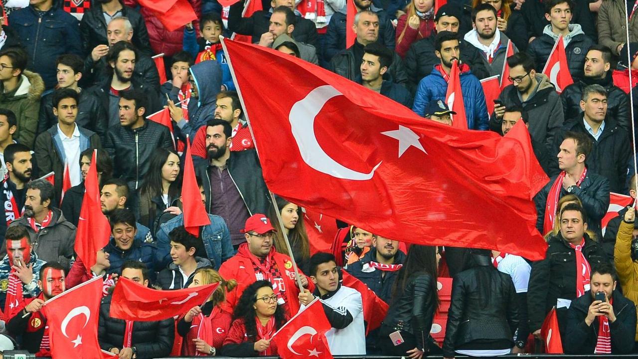 Freundschaftsspiel zwischen Türkei und Moldavien im Yeni Ataturk Stadion in Eskisehir (Türkei).
