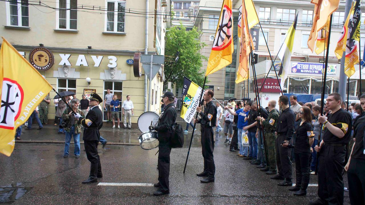 Nationalisten demonstrieren in Moskau Nationalisten demonstrieren in Moskau