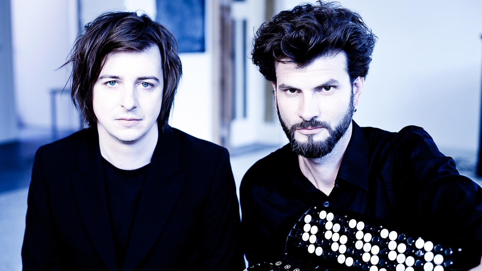 Der Jazzpianist Michael Wollny (links) und der Akkordeonist Vincent Peirani. Der Jazzpianist Michael Wollny (links) und der Akkordeonist Vincent Peirani.