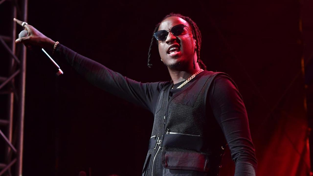 Der Rapper K Camp auf der Bühne beim at Super Bowl im Centennial Olympic Park 2019 in Atlanta, Georgia. Der Rapper K Camp auf der Bühne beim at Super Bowl im Centennial Olympic Park 2019 in Atlanta, Georgia.