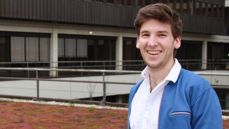 Der Komponist und Filmkompositionsstudent Damain Scholl hat für das diesjährige Forum neuer Musik ("Jüdische Identitäten") einen Kompositionsauftrag erhalten. Der Komponist und Filmkompositionsstudent Damain Scholl hat für das diesjährige Forum neuer Musik ("Jüdische Identitäten") einen Kompositionsauftrag erhalten.
