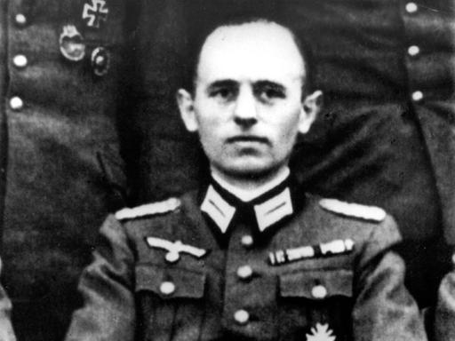 Der spätere Chef des Bundesnachrichtendienstes (BND), Reinhard Gehlen, in Offiziersuniform auf einer Aufnahme aus dem Jahr 1944.