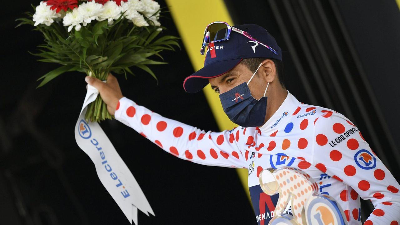 CHAMPAGNOLE, FRANCE - SEPTEMBER 18 : CARAPAZ Richard ECU of TEAM INEOS pictured with the polka dot jersey during the podium ceremony after stage 19 of the 107th edition of the 2020 Tour de France cycling race, a stage of 166,5 kms with start in Bourg-en-Bresse and finish in Champagnole on September 18, 2020 in Champagnole, France, 18/09/2020 CYCLISME : Tour de France - Etape 19 -Bourg-en-Bresse a Champagnole - 18/09/2020 PhotoNews/Panoramic PUBLICATIONxINxGERxSUIxAUTxHUNxONLY CHAMPAGNOLE, FRANCE - SEPTEMBER 18 : CARAPAZ Richard ECU of TEAM INEOS pictured with the polka dot jersey during the podium ceremony after stage 19 of the 107th edition of the 2020 Tour de France cycling race, a stage of 166,5 kms with start in Bourg-en-Bresse and finish in Champagnole on September 18, 2020 in Champagnole, France, 18/09/2020 CYCLISME : Tour de France - Etape 19 -Bourg-en-Bresse a Champagnole - 18/09/2020 PhotoNews/Panoramic PUBLICATIONxINxGERxSUIxAUTxHUNxONLY