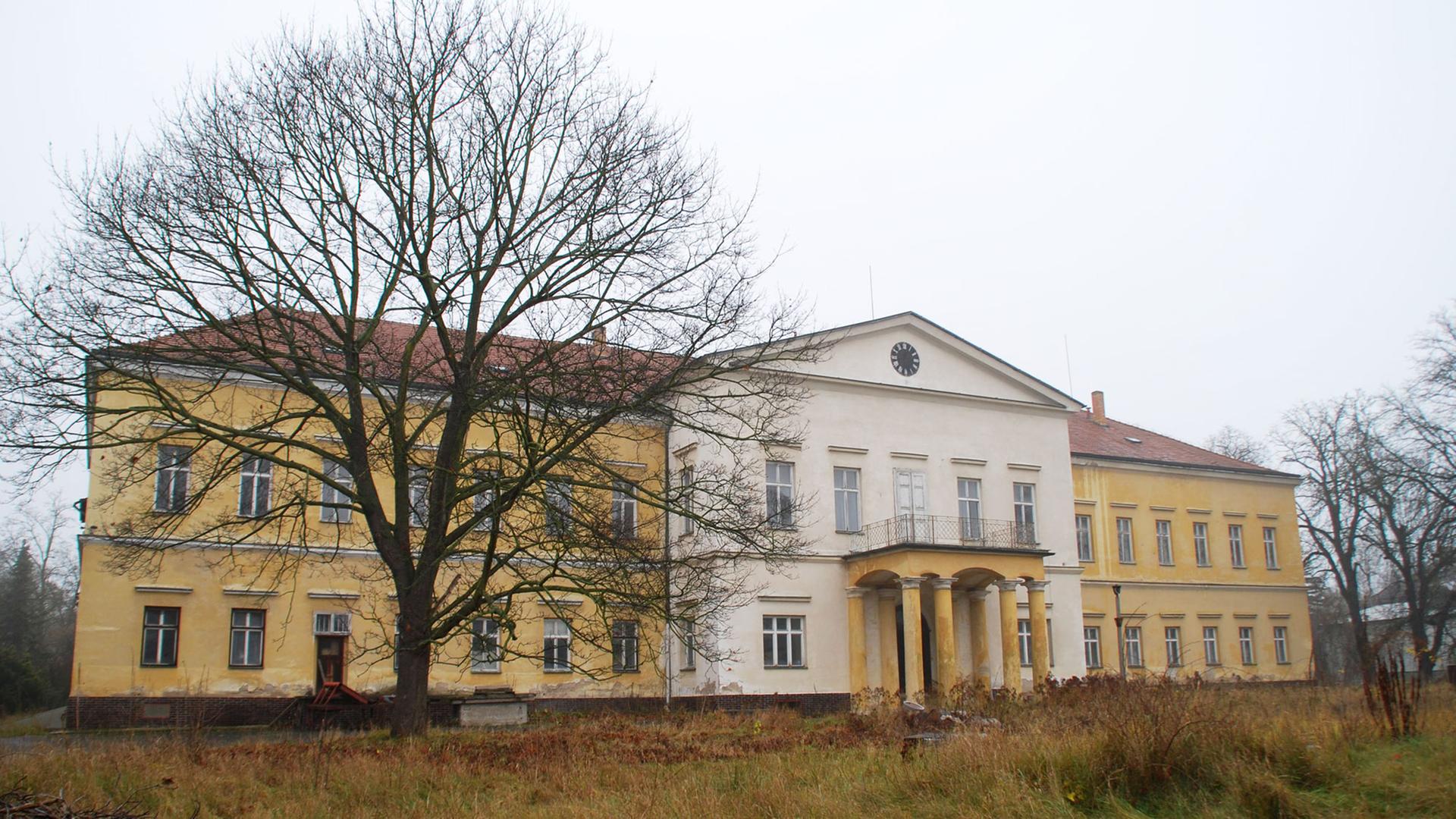Panenské Břežany oder Jungfernbreschan in Tschechien Panenské Břežany oder Jungfernbreschan in Tschechien