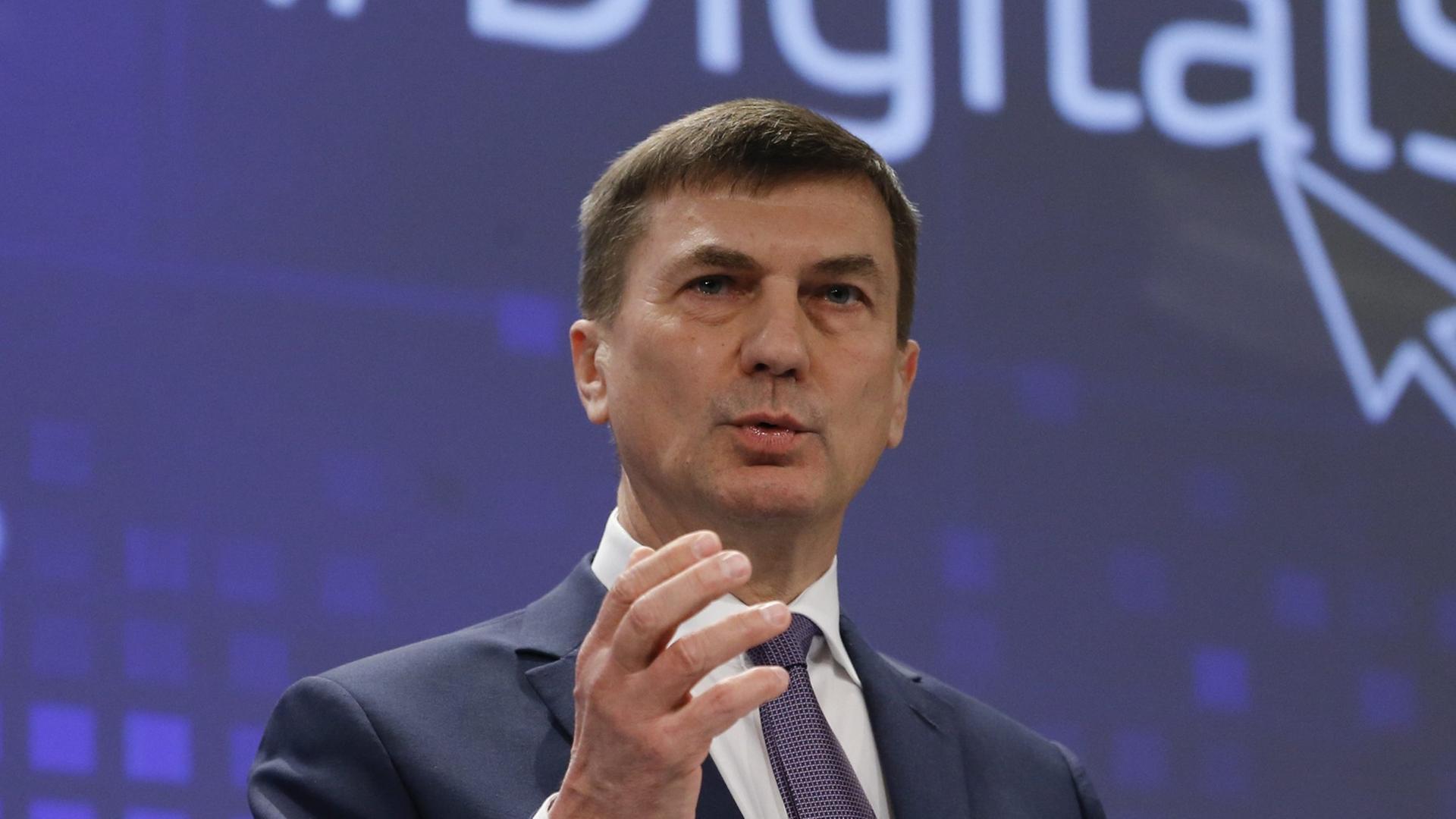 "Die Notwendigkeit zur Umsetzung eines europäischen Digitalmarktes liegt auf der Hand", so Andrus Ansip, Kommissions-Vizepräsident. "Die Notwendigkeit zur Umsetzung eines europäischen Digitalmarktes liegt auf der Hand", so Andrus Ansip, Kommissions-Vizepräsident.