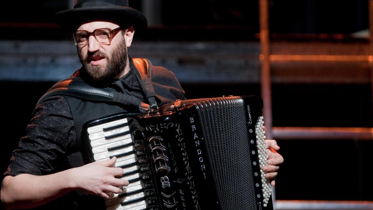 Der Klezmer-Musiker Daniel Kahn Der Klezmer-Musiker Daniel Kahn