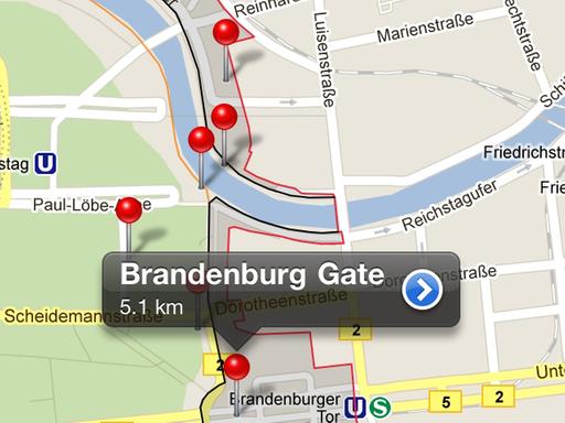Bildschirmansicht einer Navigationsapp von Berlin.