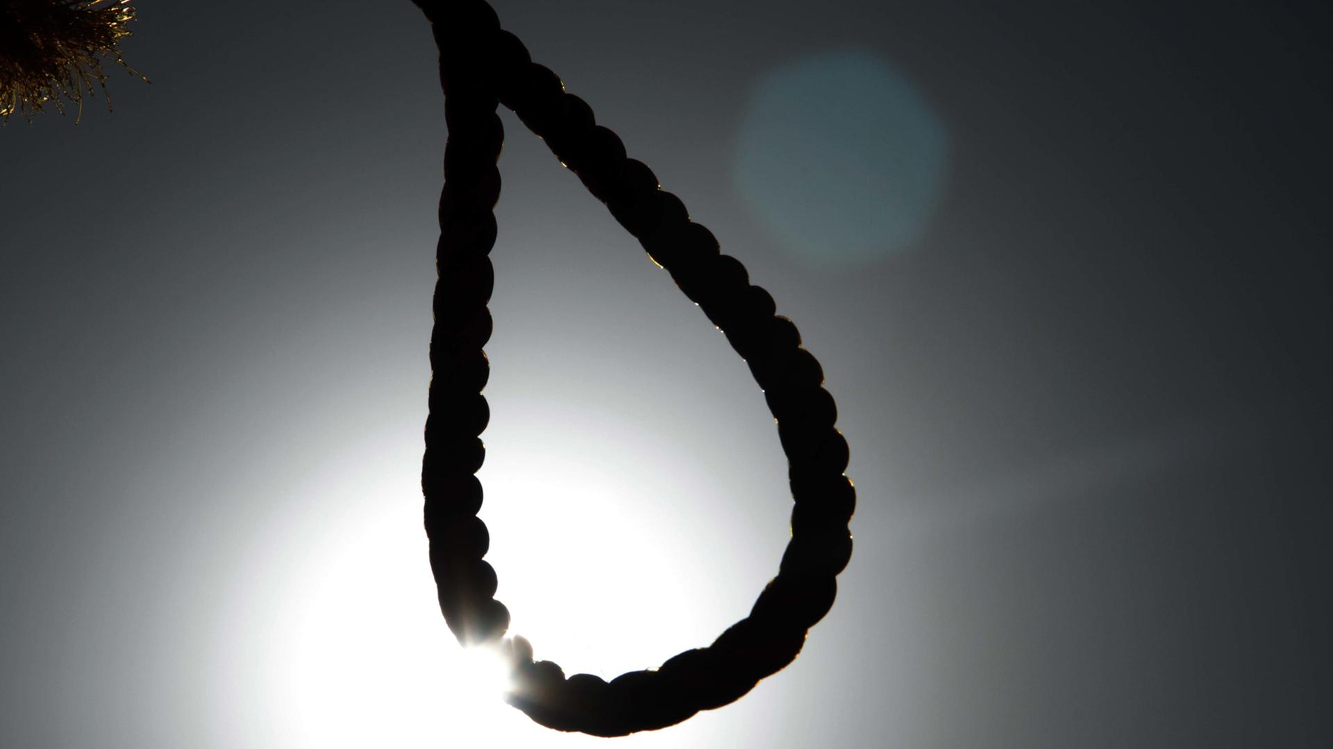 Strick,um eine Exekution in Afghanistan vorzubereiten Strick,um eine Exekution in Afghanistan vorzubereiten