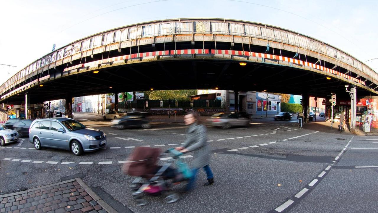 Altona Holstenstraße, B 4/ B 431 Stresemannstrasse - Sternbrücke Altona Holstenstraße, B 4/ B 431 Stresemannstrasse - Sternbrücke