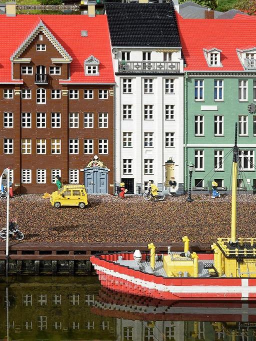 Eine Stadtansicht von Kopenhagen wurde aus Legosteinen nachgebaut.
